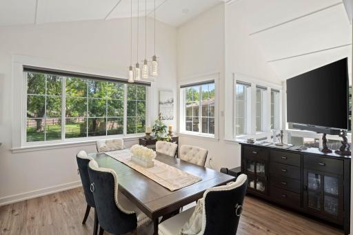 7712 N College Park Drive, Minneapolis, MN 55445