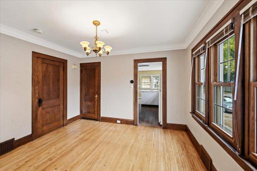 09-4857 Xerxes Ave S [3372434]- 016.jpg