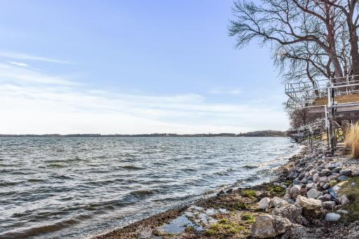 421 E Lake Street, Waconia, MN 55387