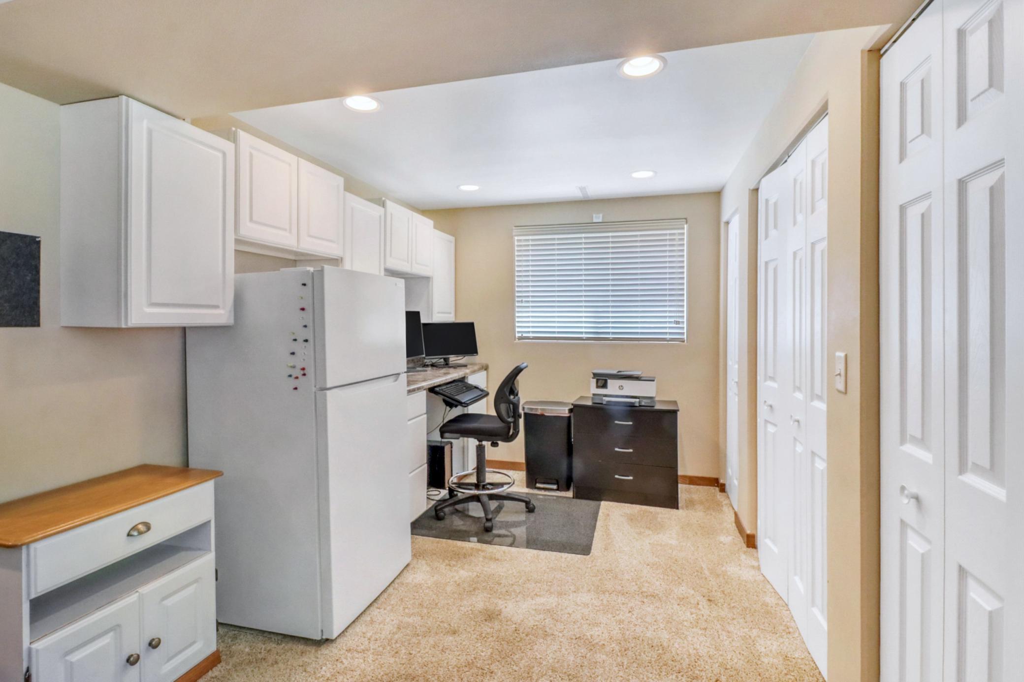 Basement Office1_2.jpg