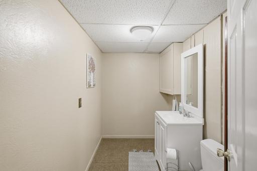403 9th Avenue SW, Wells, MN 56097