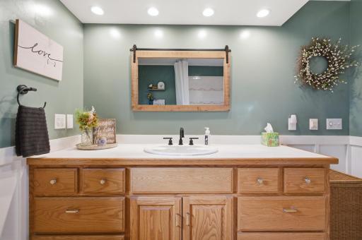 403 9th Avenue SW, Wells, MN 56097