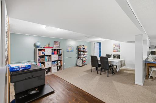 403 9th Avenue SW, Wells, MN 56097