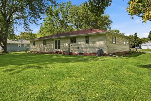 403 9th Avenue SW, Wells, MN 56097