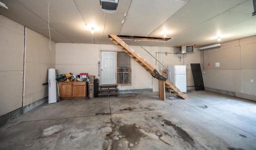 044-021-Garage-1500x882.jpg