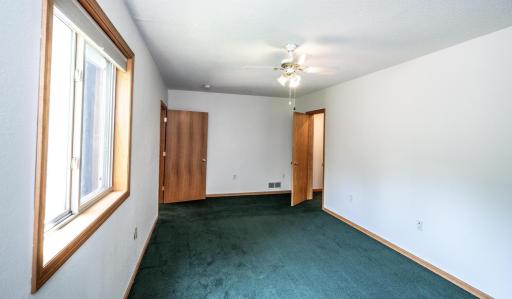 041-030-Bedroom 3-1500x878.jpg