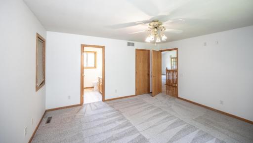 019-027-Primary Bedroom-1500x850.jpg