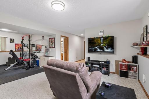 5855 W 140th Street, Savage, MN 55378