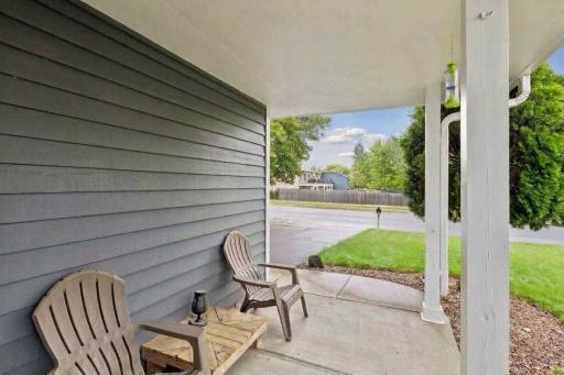 5855 W 140th Street, Savage, MN 55378