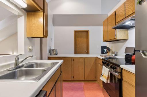 3008 Lake Shore Drive, Minneapolis, MN 55416