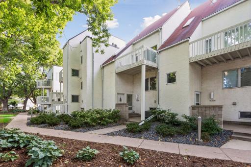 Photo for 3008 Lake Shore Drive, Minneapolis, MN 55416 - listing #7140603 3008 Lake Shore Drive, Minneapolis, MN 55416