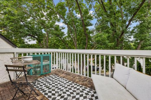 3008 Lake Shore Drive, Minneapolis, MN 55416