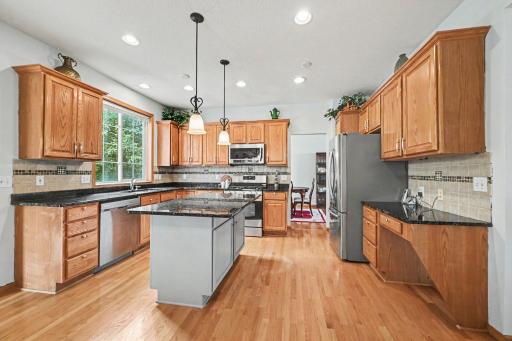 2466 Lone Eagle Trail, Saint Paul, MN 55129