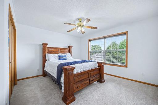 2466 Lone Eagle Trail, Saint Paul, MN 55129