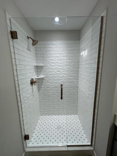 Model representation â Primary Owners Shower. Color finishes will be different