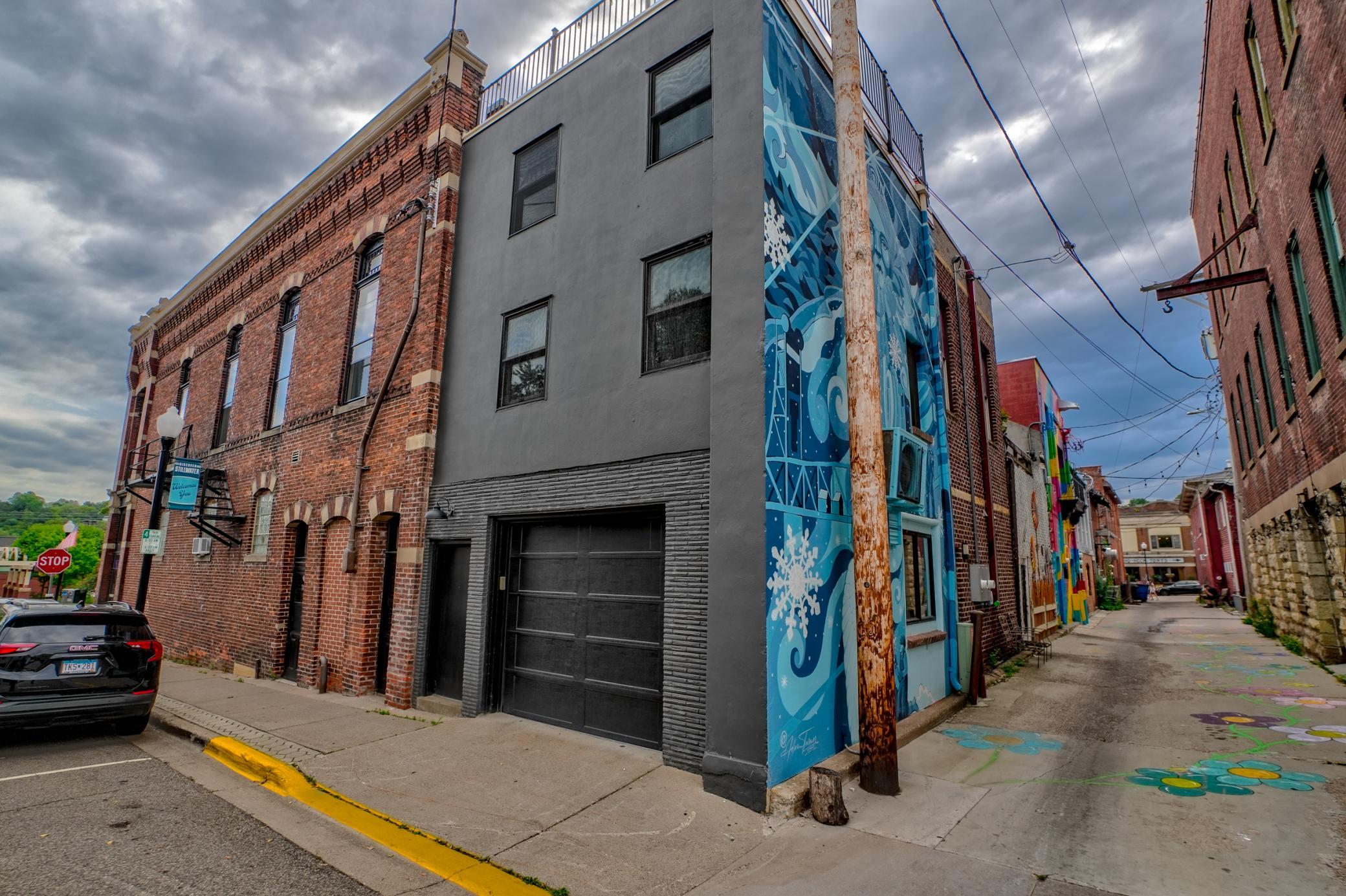 Garage Access/Back Alleyway