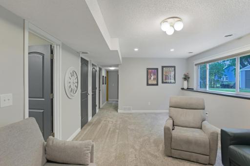 1239 Ruby Lane, Shakopee, MN 55379