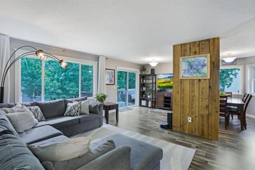 1239 Ruby Lane, Shakopee, MN 55379