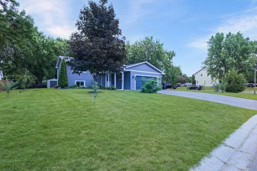 1239 Ruby Lane, Shakopee, MN 55379