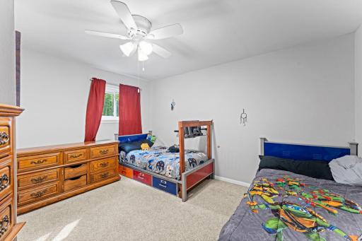 51-web-or-mls-7751 Airport Rd-190.jpg