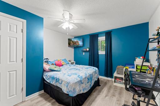 47-web-or-mls-7751 Airport Rd-158.jpg