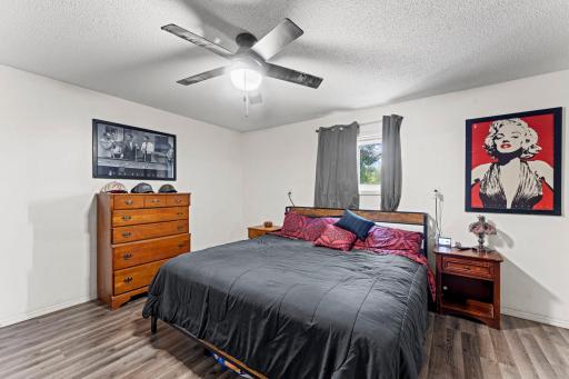 41-web-or-mls-7751 Airport Rd-200.jpg