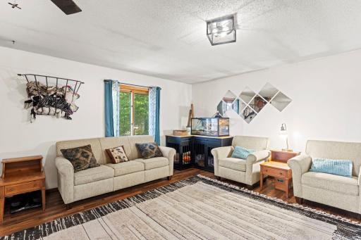 17-web-or-mls-7751 Airport Rd-18.jpg