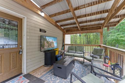 56-web-or-mls-7751 Airport Rd-238.jpg