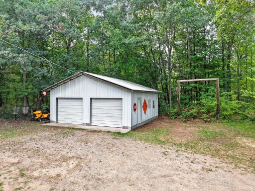 71-web-or-mls-7751 Airport Rd-302.jpg