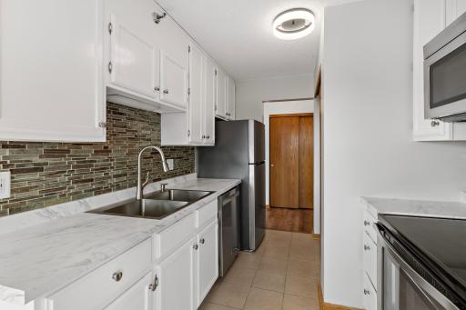 14-print-433 S 7th St unit 1627 Minneapolis MN_0016 copy.jpg