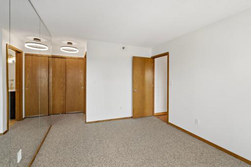 21-print-433 S 7th St unit 1627 Minneapolis MN_0024 copy.jpg