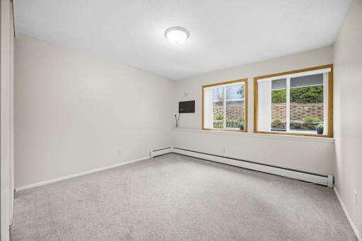 8242 Freemont Avenue S, B, Bloomington, MN 55420