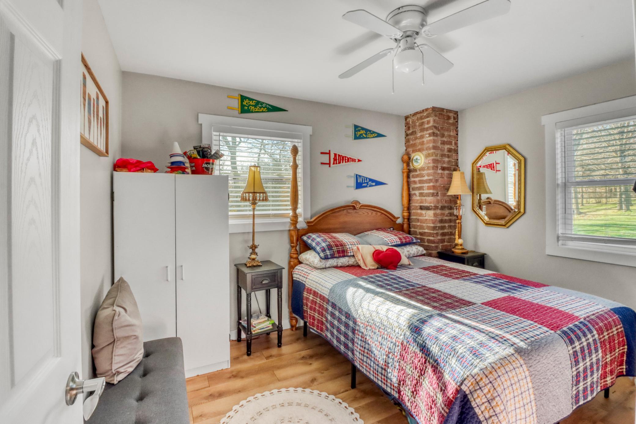 Upstairs Bedroom3_0.JPG