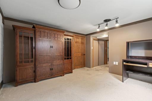 305 E 3rd Street, Minneota, MN 56264