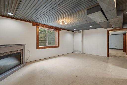 305 E 3rd Street, Minneota, MN 56264