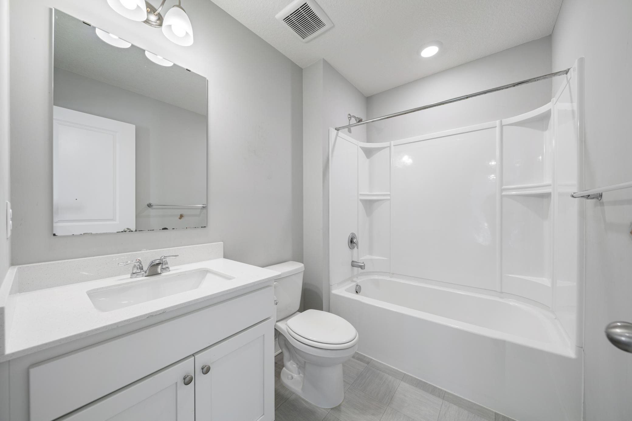 20_bathroom.jpg