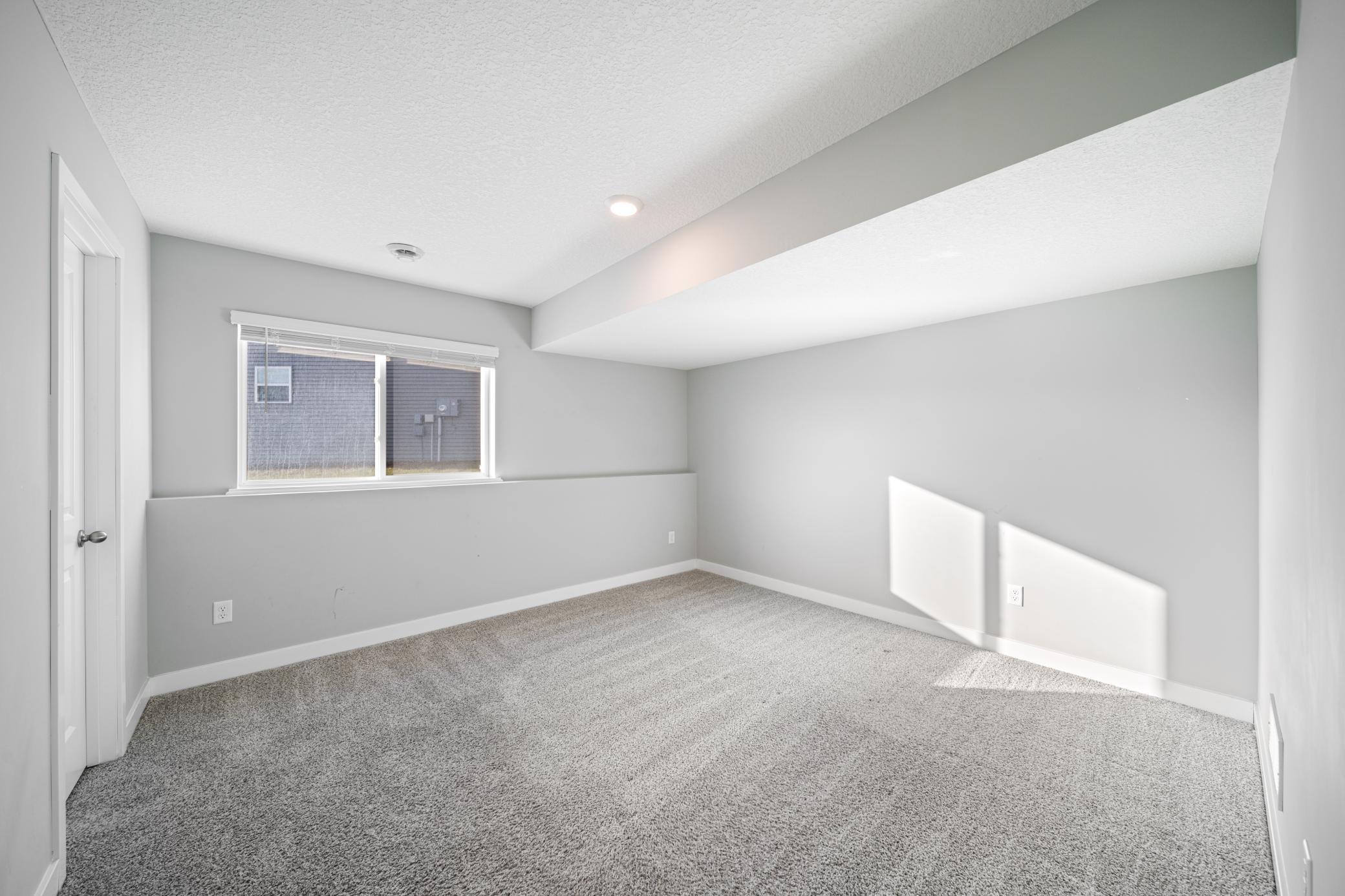 25_bedroom.jpg