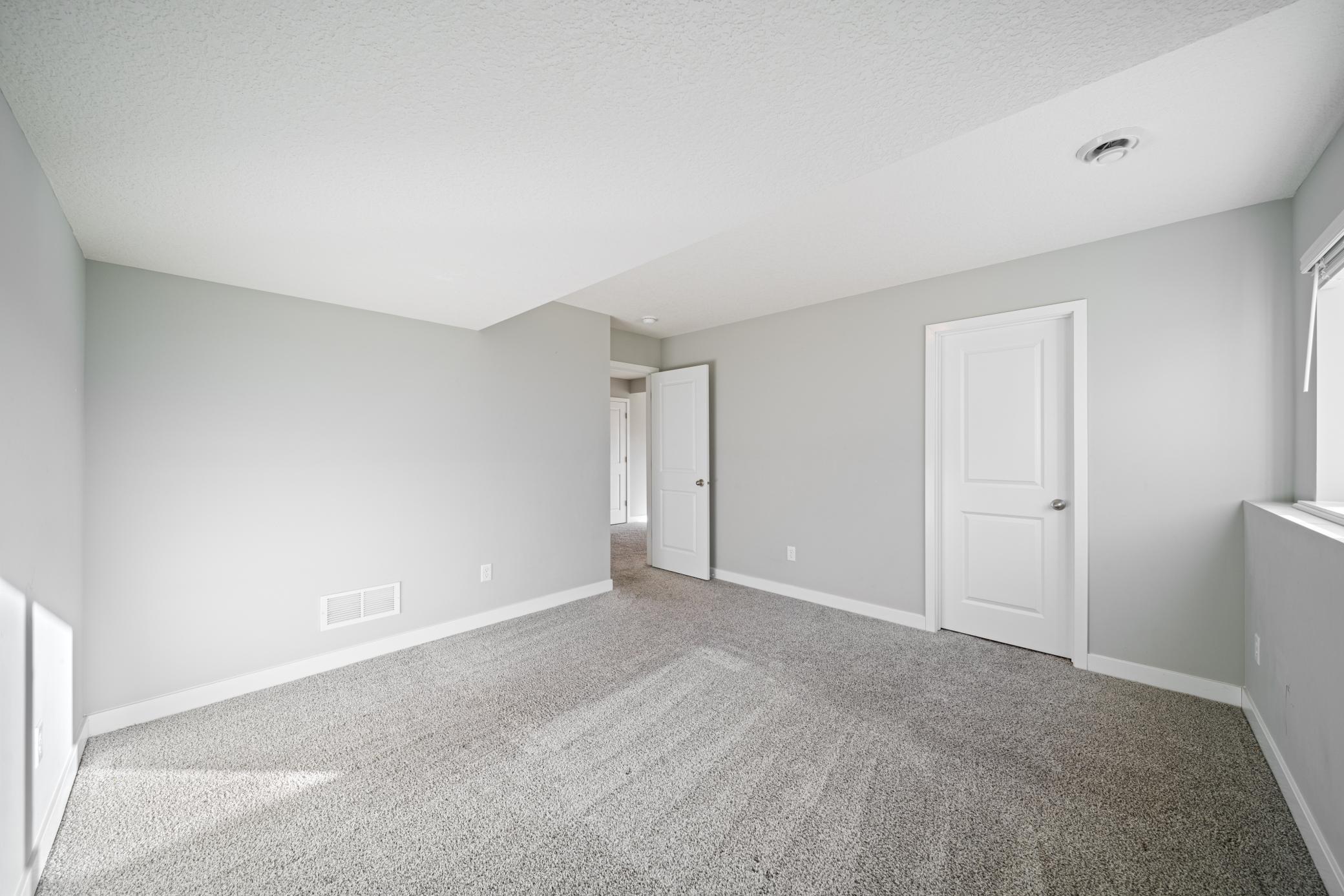 26_bedroom.jpg