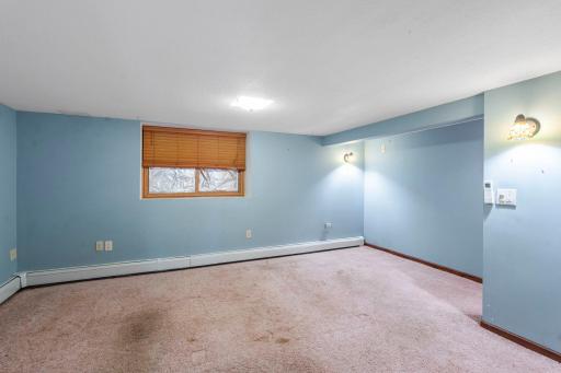 52-web-or-mls-6824 E Fish Lake Rd-236.jpg