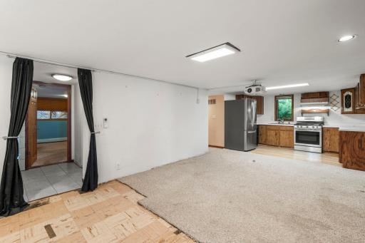 44-web-or-mls-6824 E Fish Lake Rd-196.jpg