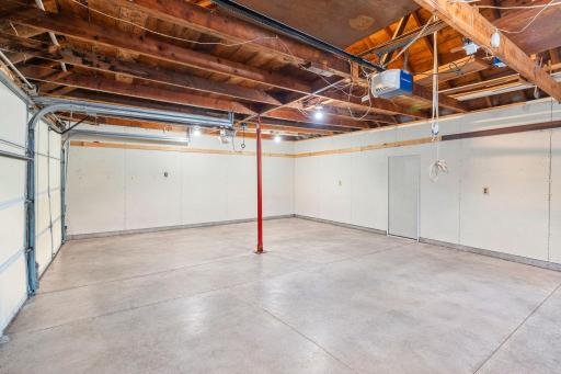 59-web-or-mls-6824 E Fish Lake Rd-313.jpg