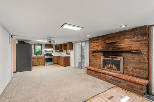 42-web-or-mls-6824 E Fish Lake Rd-186.jpg