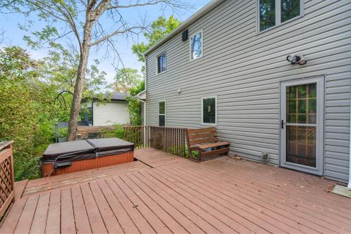 62-web-or-mls-6824 E Fish Lake Rd-326.jpg
