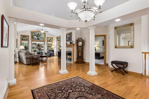 10162 Chestnut Circle N, Brooklyn Park, MN 55443