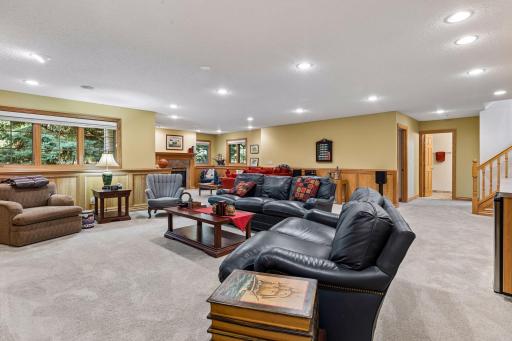 10162 Chestnut Circle N, Brooklyn Park, MN 55443