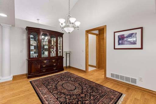 10162 Chestnut Circle N, Brooklyn Park, MN 55443