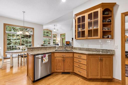 10162 Chestnut Circle N, Brooklyn Park, MN 55443