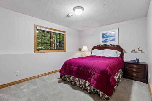 10162 Chestnut Circle N, Brooklyn Park, MN 55443
