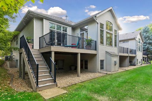 10162 Chestnut Circle N, Brooklyn Park, MN 55443