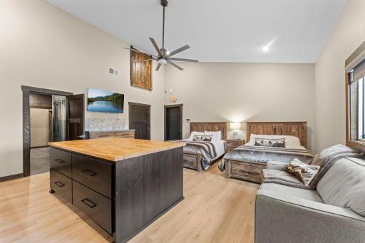 27749 Bay Shore Drive NW, Isanti, MN 55040